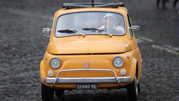 Cinquecento Vintage Rome City Photo Tour - Directions