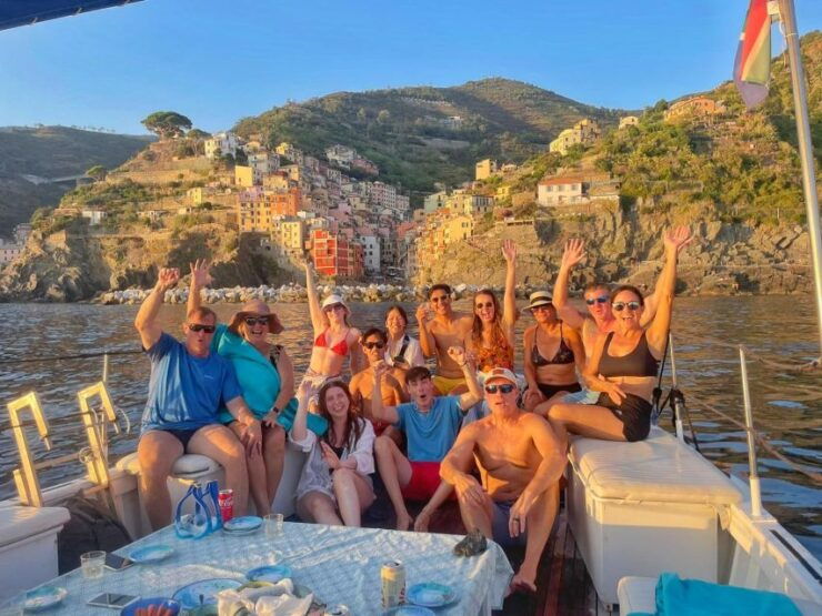 Cinqueterre Sunset Boat Tour With Traditional Ligurian Gozzo - Good To Know