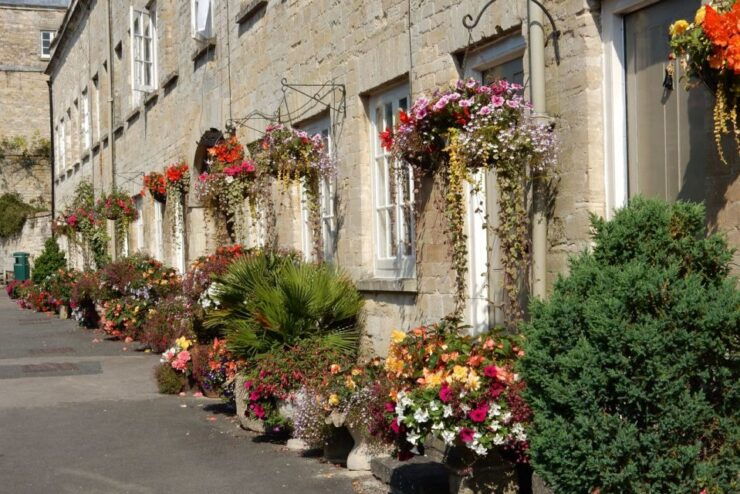 Cirencester: Quirky Self-Guided Smartphone Heritage Walks - Activity Details