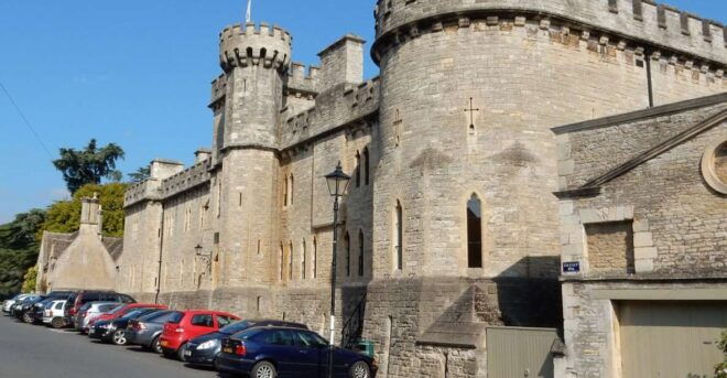 Cirencester: Quirky Self-Guided Smartphone Heritage Walks - Highlights
