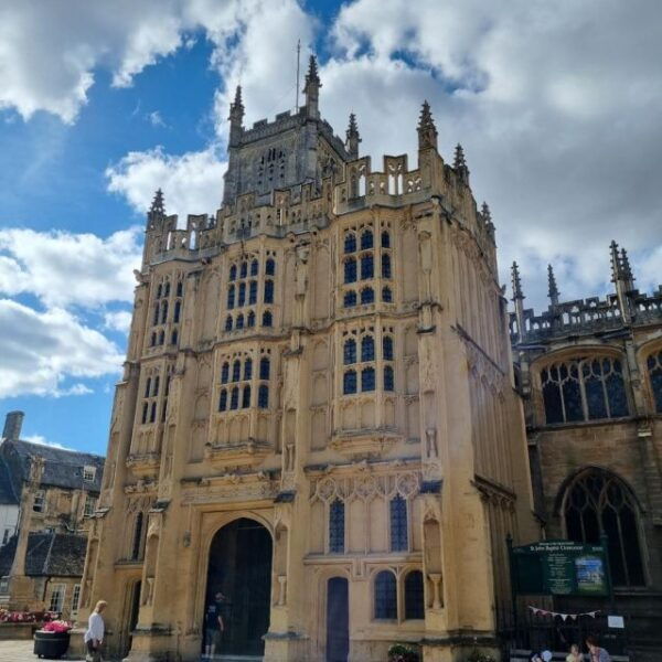 Cirencester's Hidden History: A Self-Guided Audio Tour - Participant Selection and Date Availability