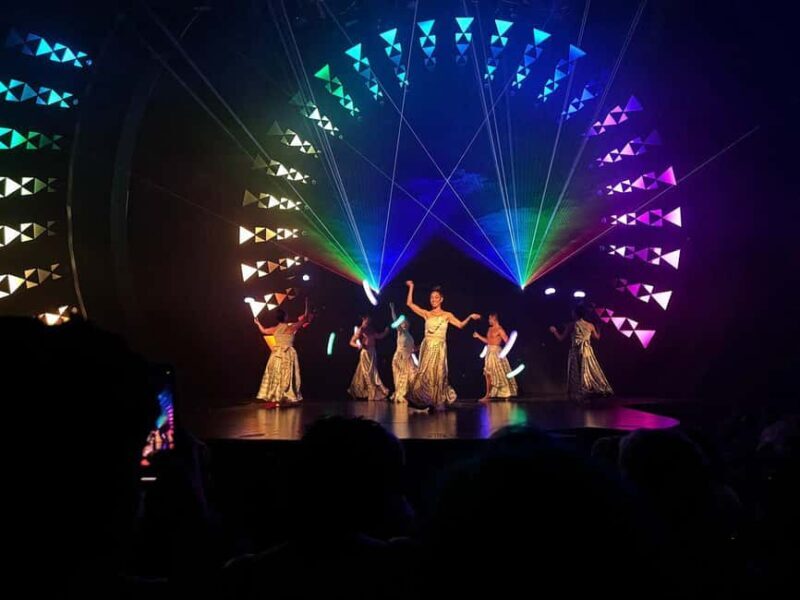 Cirque du Soleil Auana in Waikiki - What to Expect from the Show