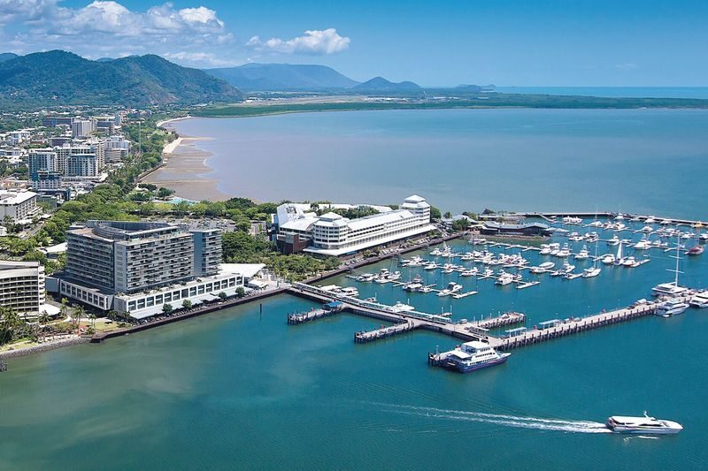 City and Rainforest Scenic Helicopter Flight from Cairns - Reading the ground from the air