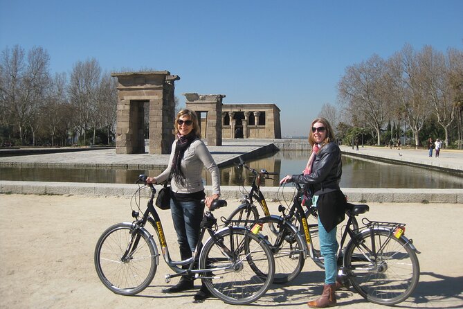 City Bike Rental With Phone Holder and Self Guided Tour - Inclusions and Equipment
