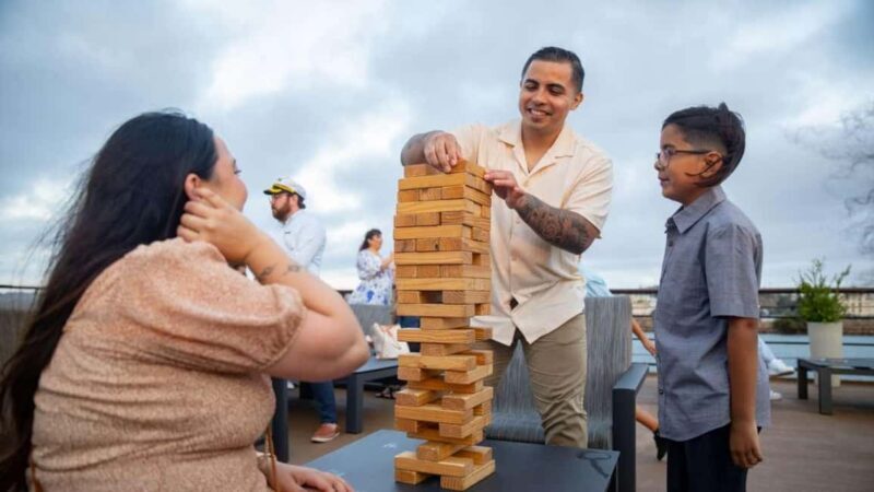 City Cruises Chicago: Lake Michigan Fireworks Dinner Cruise - FAQ