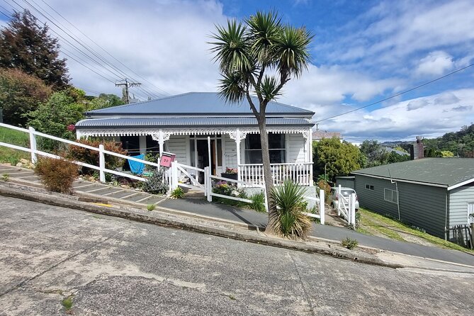 City Highlights, Larnach Castle & Peninsula Views - Visit to Larnach Castle