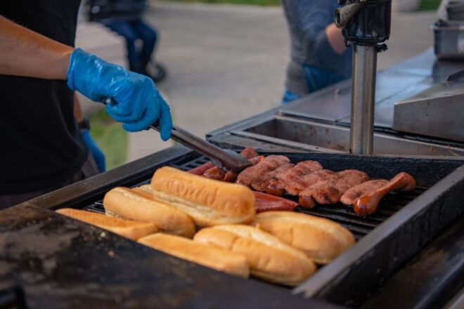 City of Anchorage Sightseeing & Food Van Tour-New for ! - Select Participants and Date