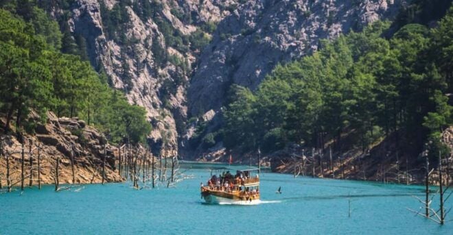 City of Side: Cabrio Bus & Green Lake Boat Tour With Lunch - Dining Experience