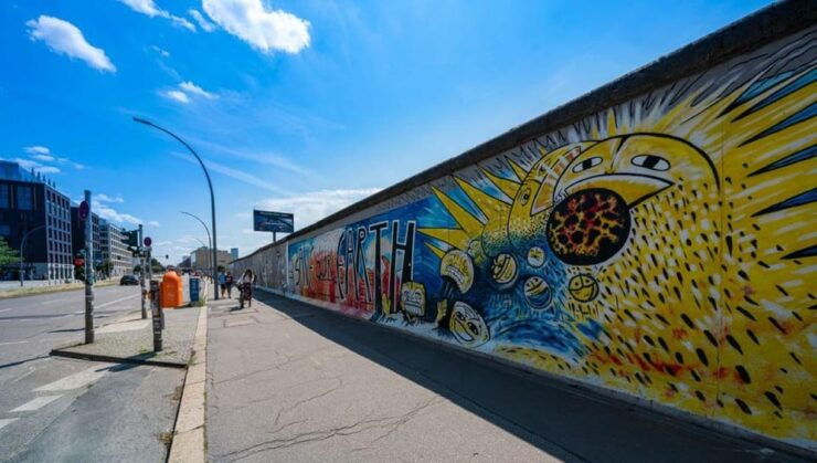 City Sightseeing Berlin: HOHO Bus - All Lines (A+B) & Icebar - Key Points