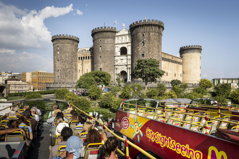 City Sightseeing Napoli Hop On Hop Off Tour 24h - Start at Largo Castello and get your bearings