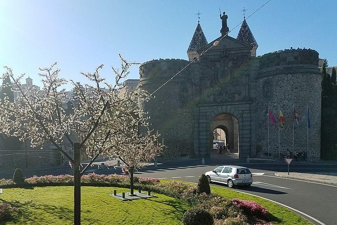 City Sightseeing Toledo Hop-On Hop-Off Bus Tour - Scenic Views and Attractions