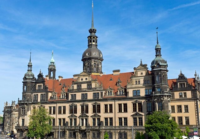City Tour and Castle Tour With Green Vaults, Parade Rooms and Much More - End Point and Additional Activities