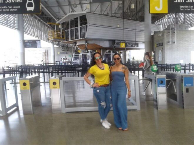 City Tour and Comuna 13 Medellin With Metro Cable - Location Focus: Medellin, Colombia