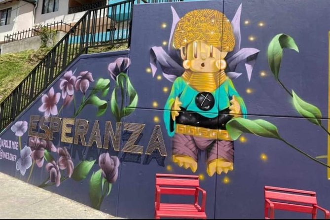City Tour and Grafitour Comuna 13 - Tour Overview