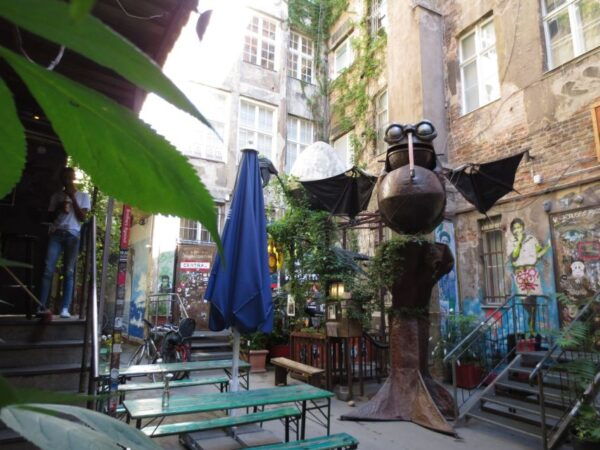 City Tour Berlin: Scheunenviertel and Hackesche Höfe - Common Questions