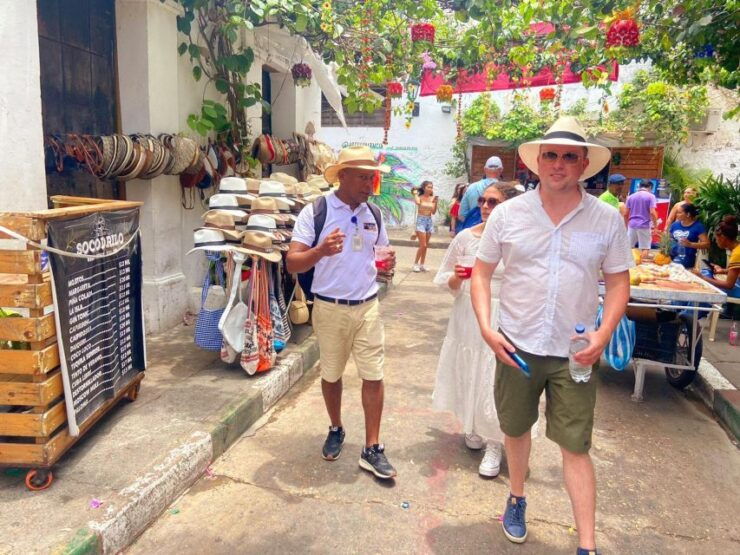 City Tour Cartagena & Highlights - Live Tour Guide in Spanish