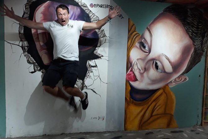 CITY TOUR + COMUNA 13 Complete TOUR! - Frequently Asked Questions