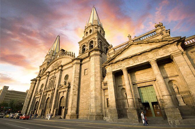 City tour in Guadalajara and Tlaquepaque - Transportation and Duration