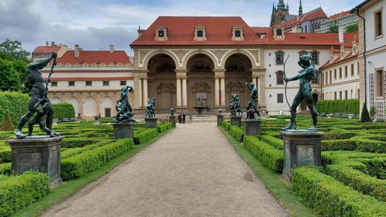 City tour in Prague - The Sum Up