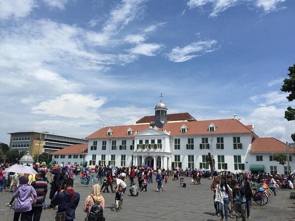 City Tour Jakarta - Pricing and Group Size