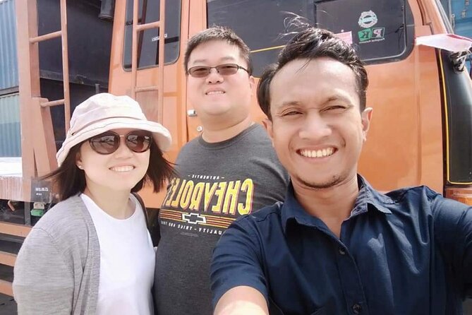City Tour Jakarta With Private Guide - Tour Highlights