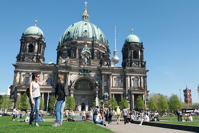 City Tour of Berlin: Top Classics With Cathedral and Palace - Description of the Tour