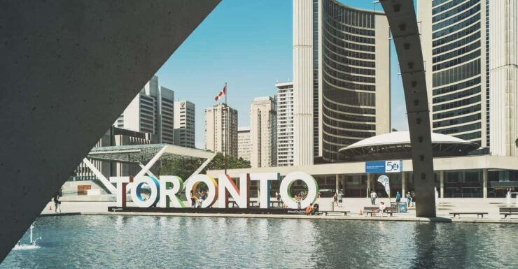 City Tour of Toronto With Spanish Speaking Guide - Good To Know