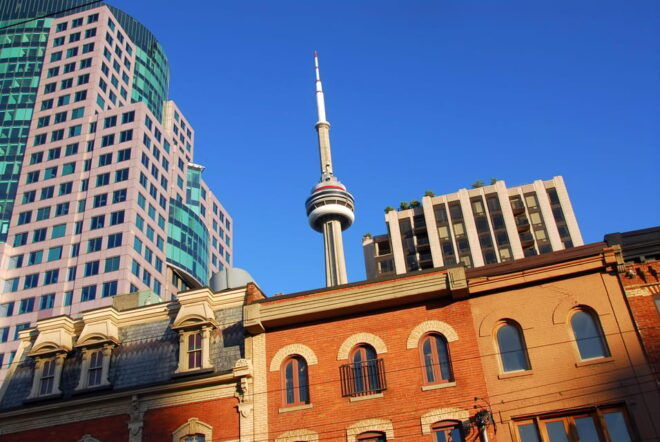 City Tour of Toronto With Spanish Speaking Guide - Duration and Price