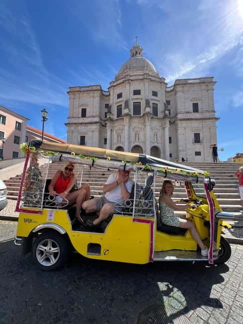 City tour, sightseeing in Lisbon, - Transport and Experience Quality