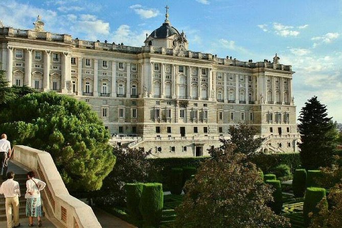 City Tours Madrid 8 Hours - Transportation Details