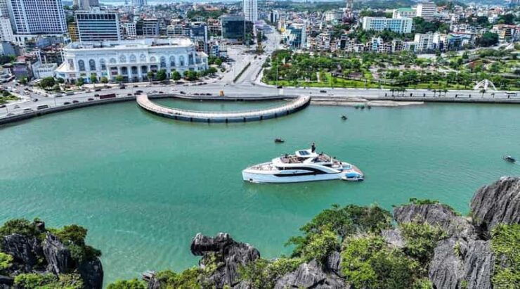 City Voyage of Ha Long Bay With Luxury Yacht Experience - Itinerary and Schedule