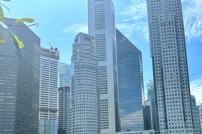 CityWalk With A Local - Interacting With Knowledgeable Guides
