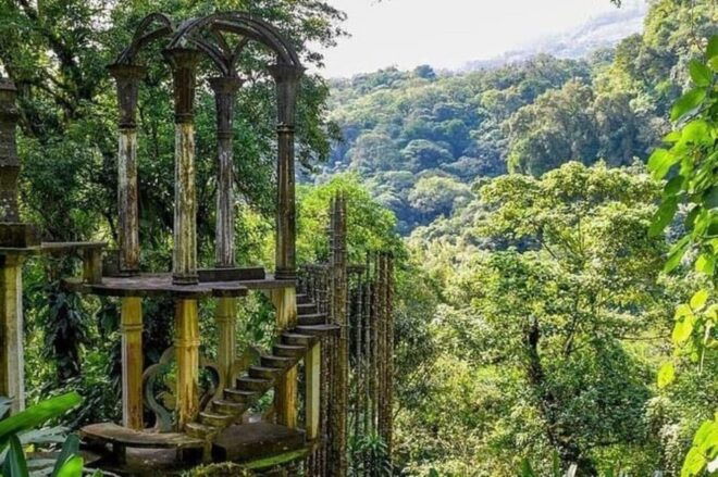 Ciudad Valles: Surreal Garden and Basement of the Huahuas - Inclusions