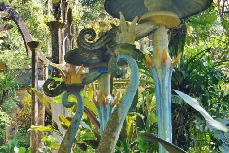 Ciudad Valles: Surreal Garden and Basement of the Huahuas - Good To Know