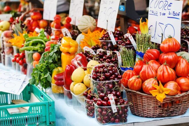 Civitavecchia: Market Tour and Meal at a Locals Home - Private Cooking Demonstration