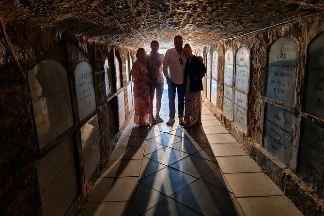 Clare Valley Wine Tour. Local Guide, Clare Valley pickup, & lunch - The Sum Up