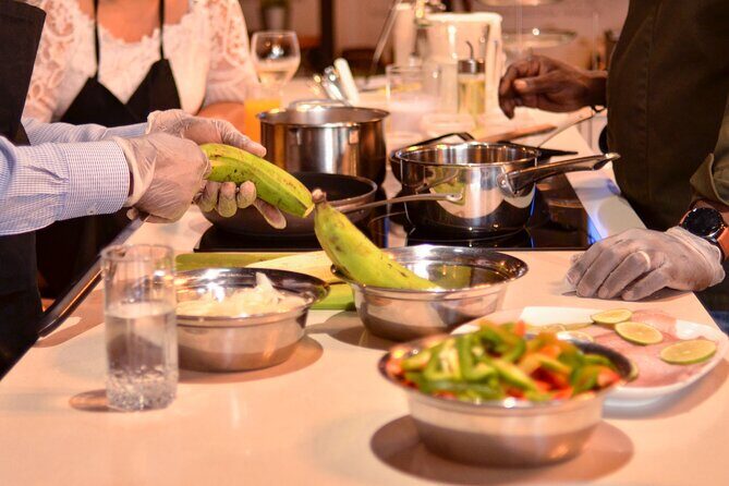 Clase de cocina dominicana, pescado al coco. - An In-Depth Look at the Dominican Cooking Class