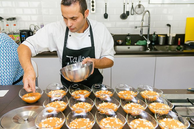 Clase De Cocina Española Y Cena En Sevilla - Overview and Details