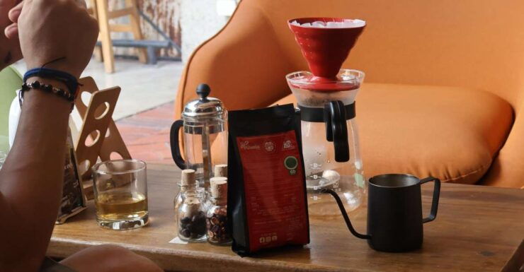 CLASS AND HISTORY OF COFFEE DICTATED BY LOCALS EXPERTS - Coffee Cultivation and Harvesting Methods