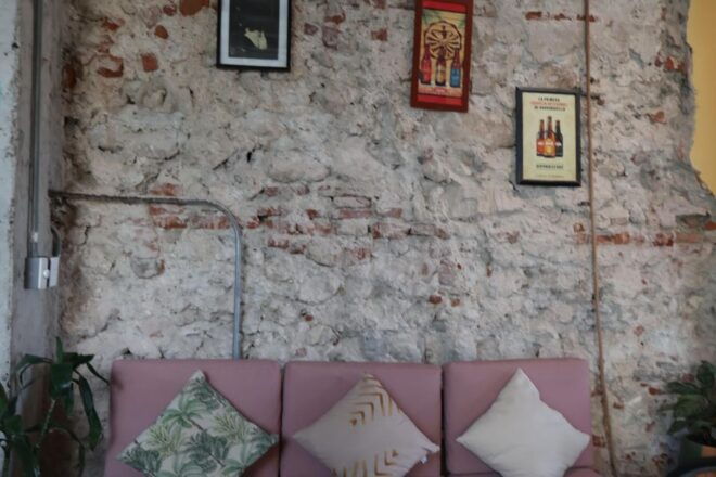 CLASS AND HISTORY OF COFFEE DICTATED BY LOCALS EXPERTS - Expert Coffee Tasting and Cupping