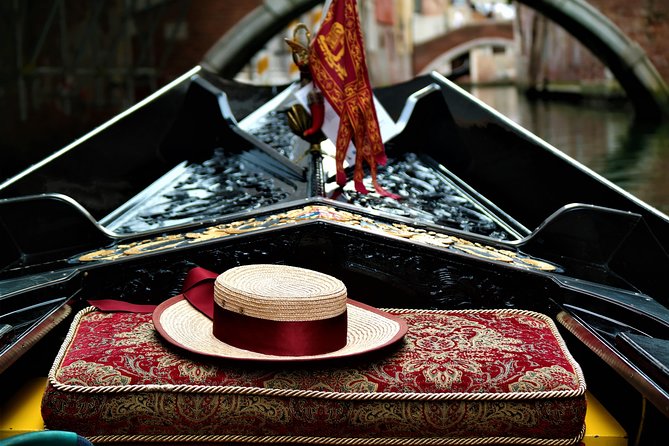 Classic 30-Minute Gondola Ride in Venice - Customer Reviews and Feedback