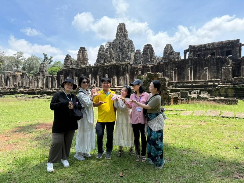 Classic Angkor Wat Sunrise or Sunset Small Group or Private Tour - Angkor Wat: begin with the great temple