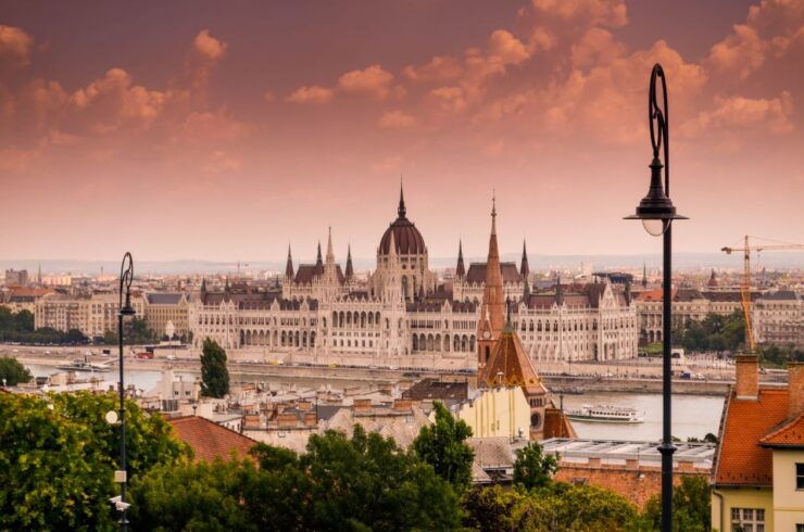 Classic Budapest Private Walking Tour With a Coffee Break - Tour Booking Details