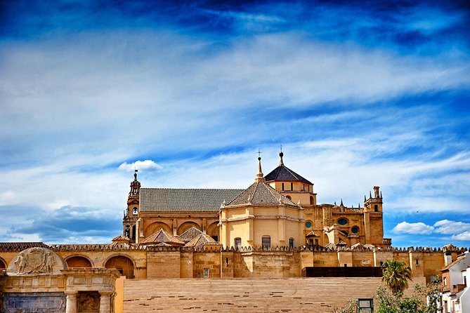 Classic Cordoba: Mosque, Synagogue & Jewish Quarter Guided Tour - Accessibility and Facilities