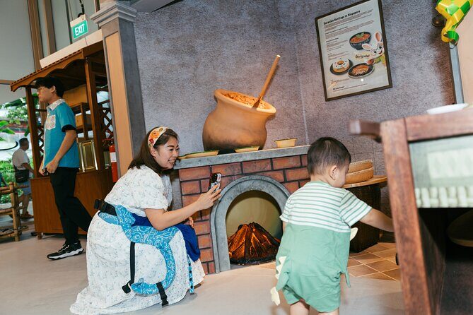 Classic Hawker Experience: Sample Local Favorite Hawker Food - Exploring the Classic Hawker Experience