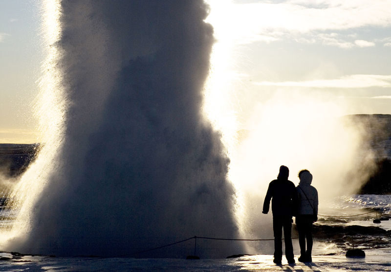 Classic Iceland Golden Circle Day Tour - Kerið Crater Lake National Park & Great Geysir Golden Falls (Chinese option available) - Should you book it?