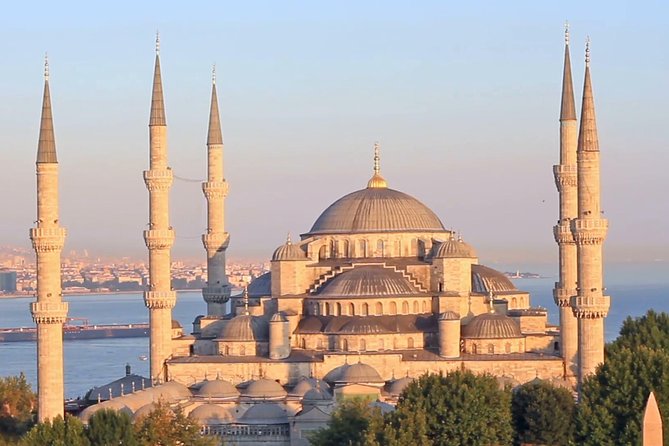 Classic Istanbul Tour Blue Mosque, Hippodrome, Hagia Sophia and Topkapi Palace - The Sum Up