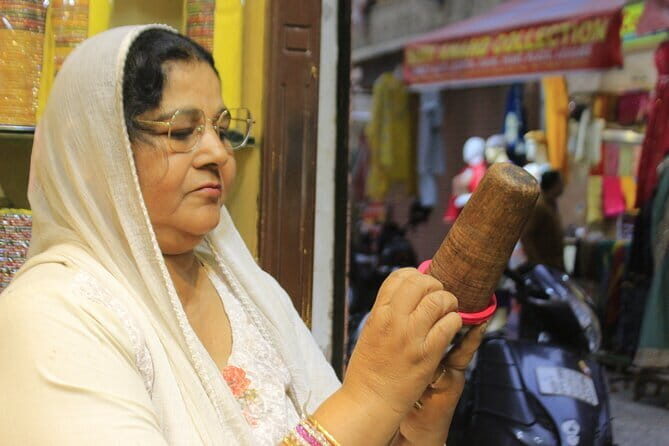 Classic Jaipur 101 Sightseeing, Food and E-Bike Tour - Who Should Consider This Tour?