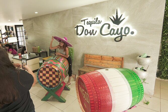 Classic Tequila Tour and CANTARITOS EL GÜERO - Transport, Group Size, and Value