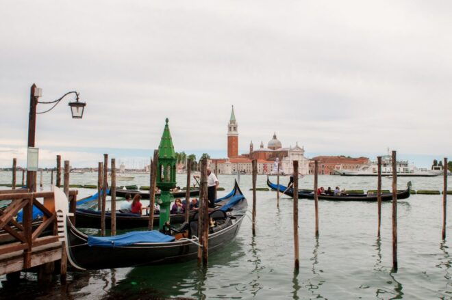 Classic Venice: 2-Hour Walking Tour With Basilica Entry - Meeting Point